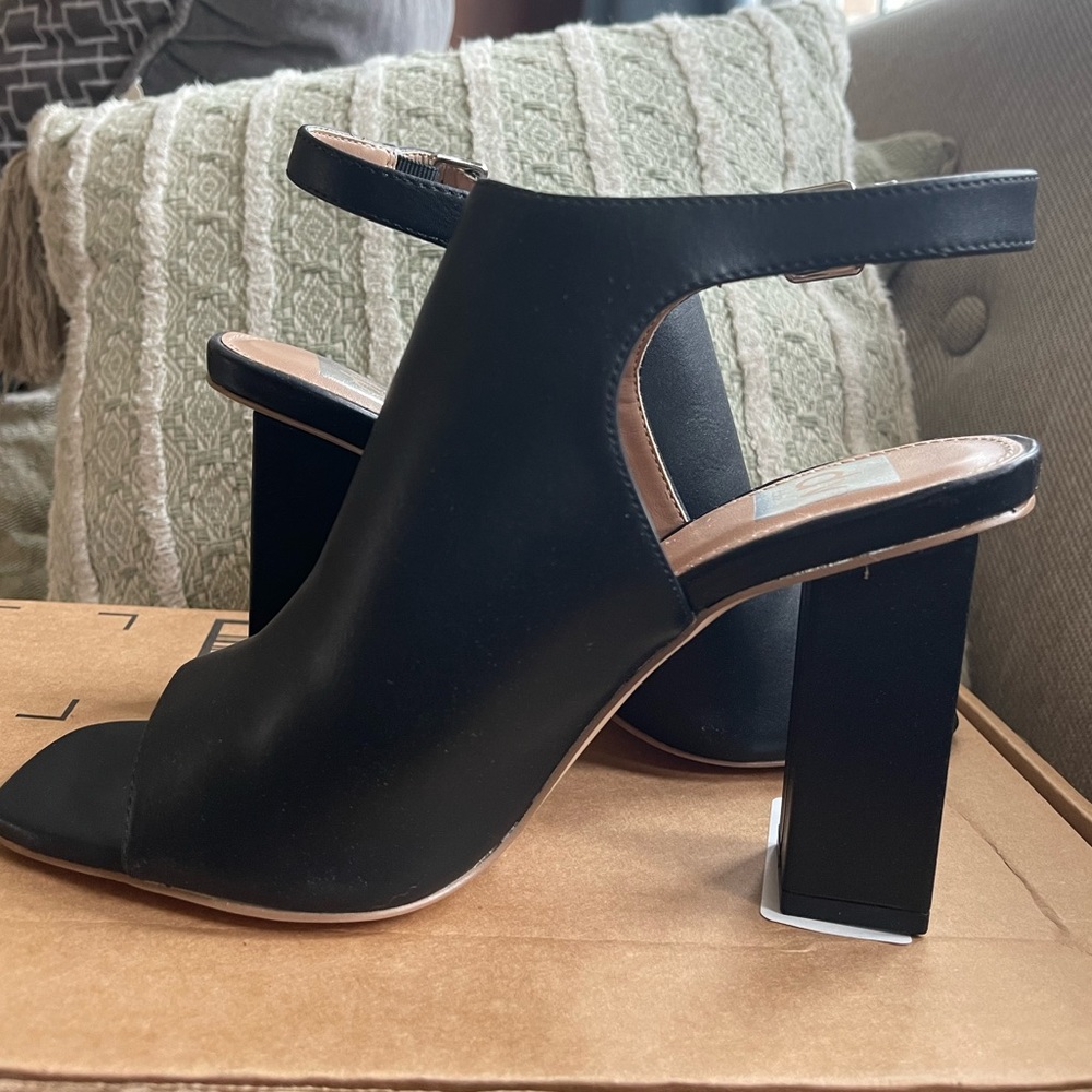 DV by Dolce Vita Black Open-Toe Block Heel Sandals